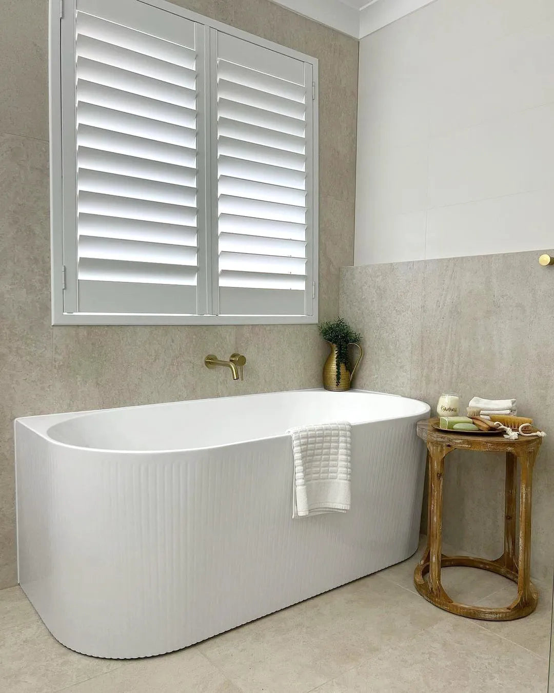 Noosa BTW Multifit Bath - 1500mm Gloss White - Otti | Tile Supplier Sydney