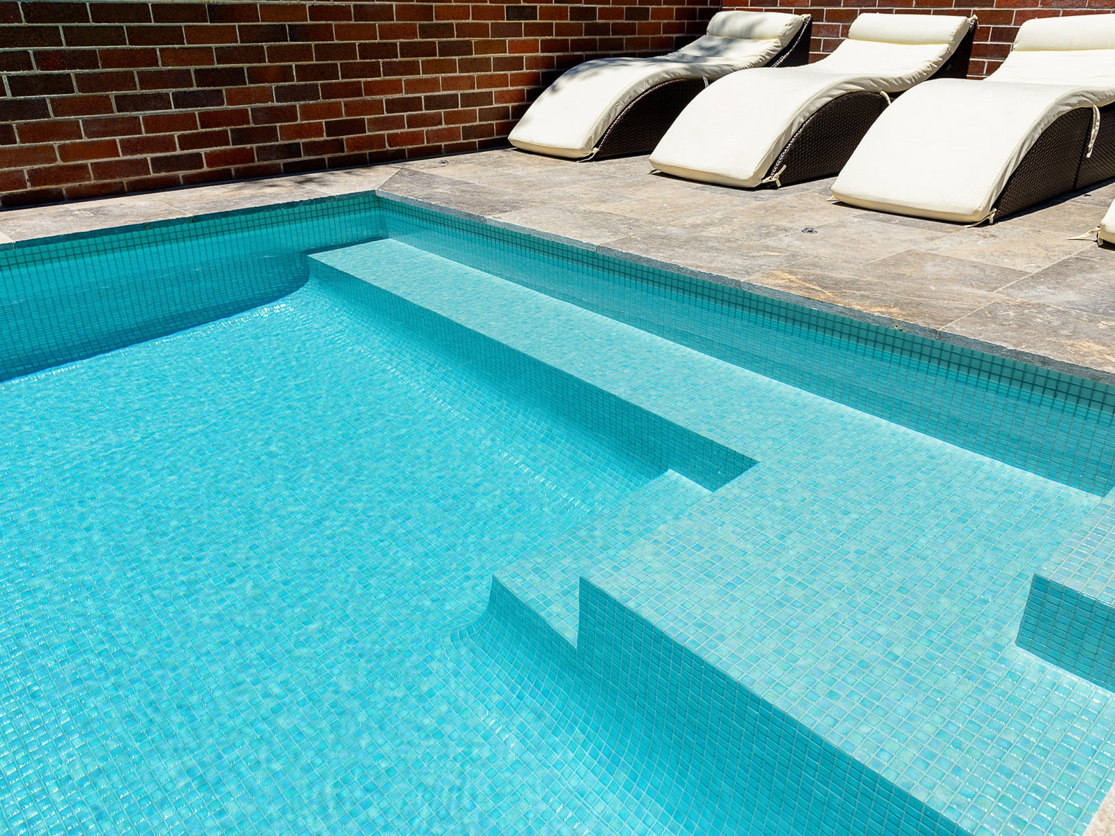 Iris Coral 25x25mm | Ezarri Mosaic - Ezarri Mosaic | Tile Supplier Sydney