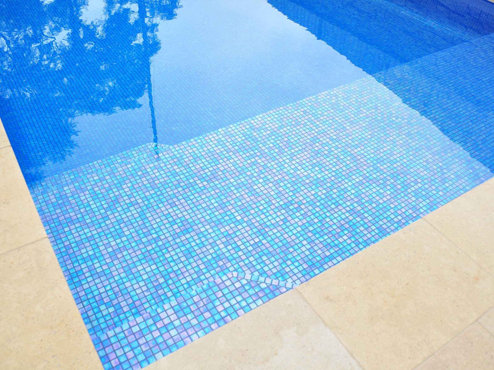 Iris Ocean 25x25mm , Pool Tiles Sydney | Tile Supplier Sydney