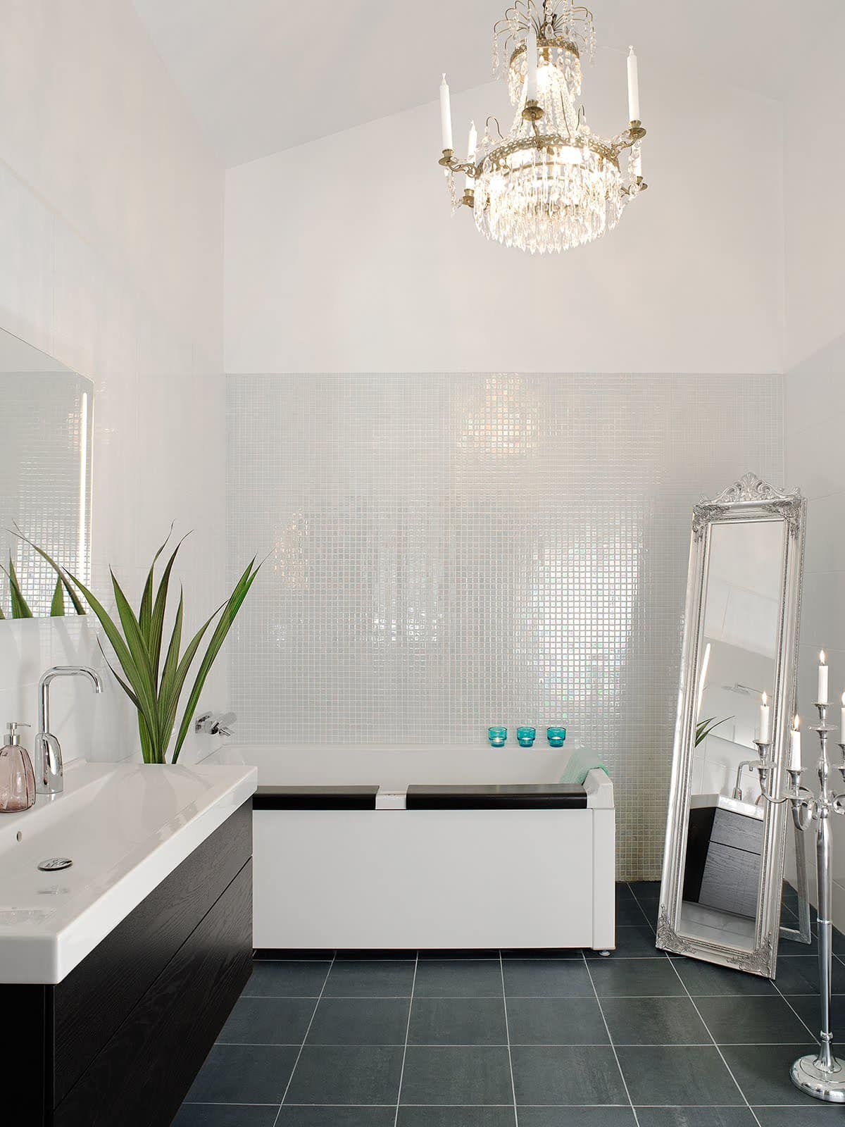 Iris Perla 25x25mm , Pool Tiles Sydney | Tile Supplier Sydney